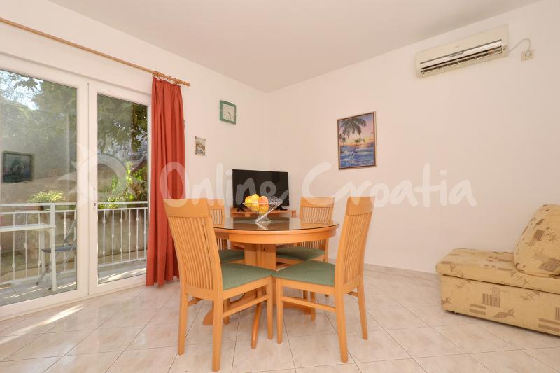 Apartament Brown
